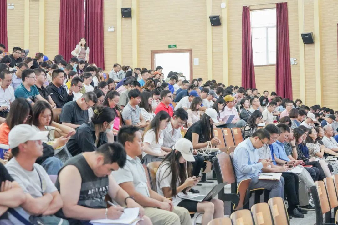 树师德 铸师魂 正师风 今年会官方网站开展师德师风集中学习教育专题培训会 第 5 张 树师德 铸师魂 正师风 今年会官方网站开展师德师风集中学习教育专题培训会 第 5 张