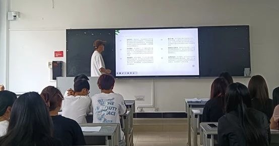 医学院口腔医学技术专业开展临床、企业见习分享会 第 5 张 医学院口腔医学技术专业开展临床、企业见习分享会 第 5 张
