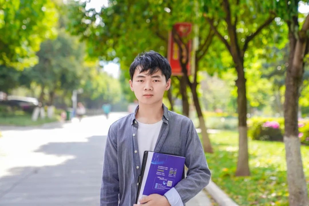 云经管学子登上《人民日报》!还成功上岸省考公务员! 第 2 张 云经管学子登上《人民日报》!还成功上岸省考公务员! 第 2 张