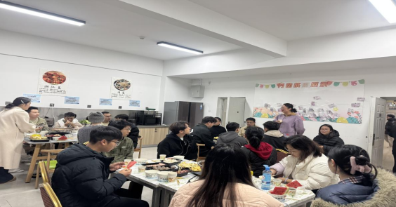 屏幕截图 2025-12-16 205214.png
