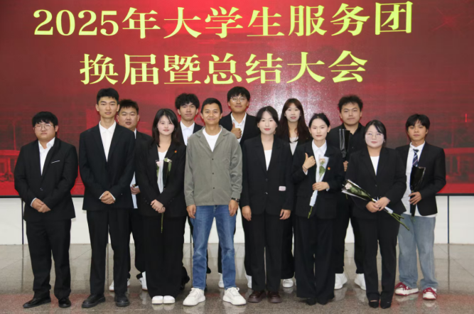 屏幕截图 2025-12-23 194525.png 屏幕截图 2025-12-23 194525.png