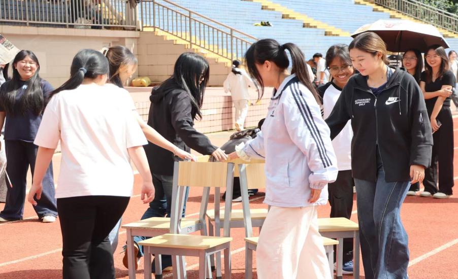 14.jpeg 青春聚首启新程,破冰融情绽芳华 ——医学院团委学生会“破冰行动”素质拓展活动纪实 第 4 张