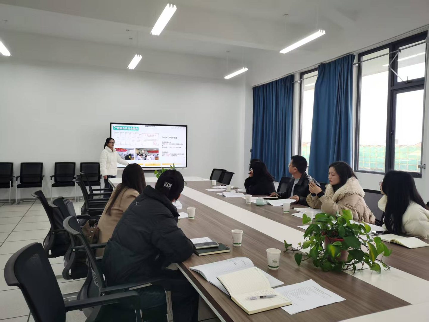 深化产教融合 精准对接需求—— 我院赴多单位开展口腔医学技术专业人才培养方案调研 第 2 张