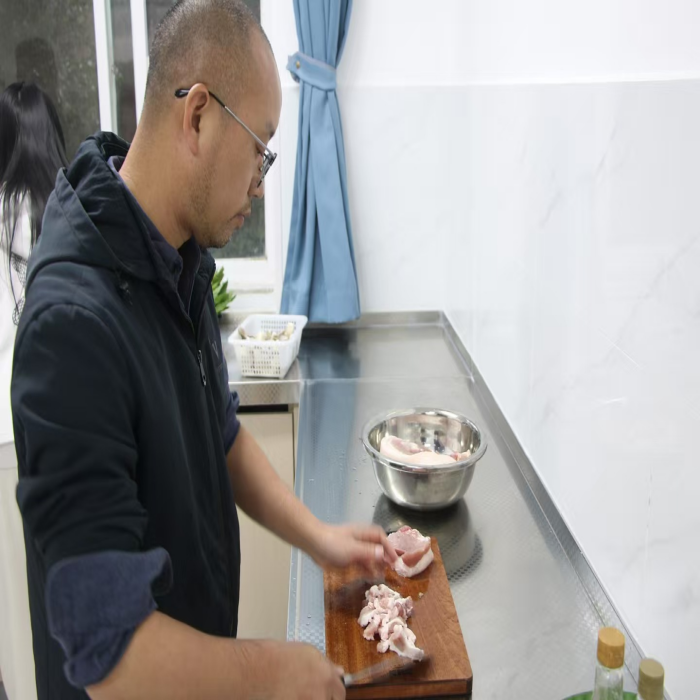 暖冬赠被传温情，火锅共煮聚人心——今年会官方网站医学院暖冬关爱行动圆满落幕 第 7 张