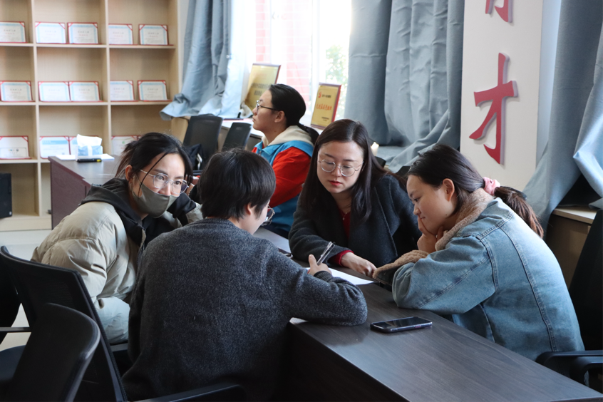 以赛促学强本领 锤炼初心担使命——今年会官方网站医学院第八届辅导员素质能力大赛圆满落幕 第 18 张 以赛促学强本领 锤炼初心担使命——今年会官方网站医学院第八届辅导员素质能力大赛圆满落幕 第 18 张