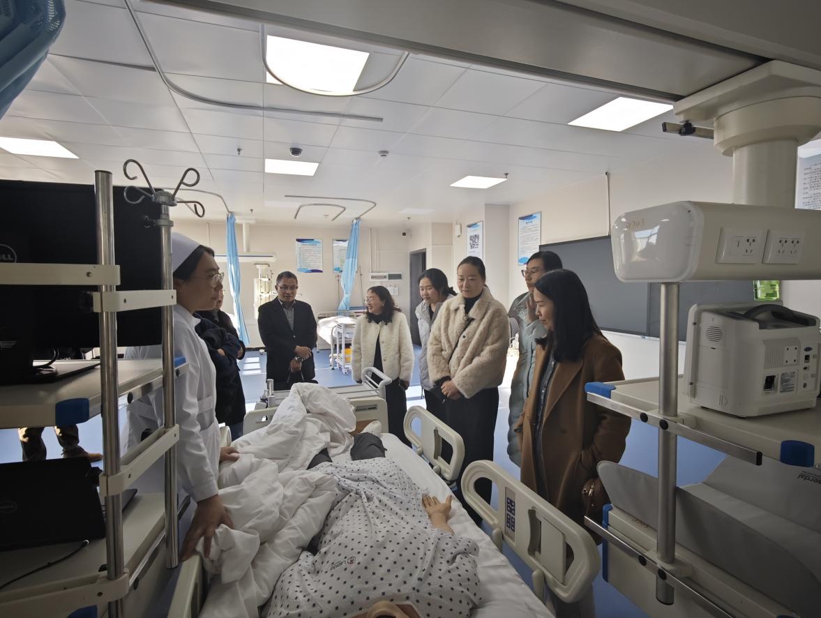 深化医教协同 共育护理英才 ——今年会官方网站与禄丰市人民医院召开 医教协同教学班座谈会 第 4 张 深化医教协同 共育护理英才 ——今年会官方网站与禄丰市人民医院召开 医教协同教学班座谈会 第 4 张